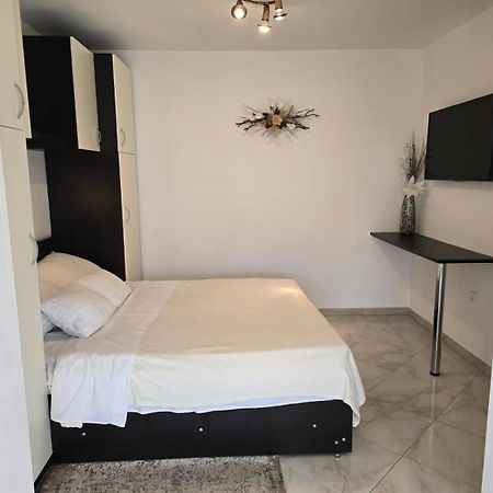 Rimbaldo Apartments Krk Town Eksteriør bilde