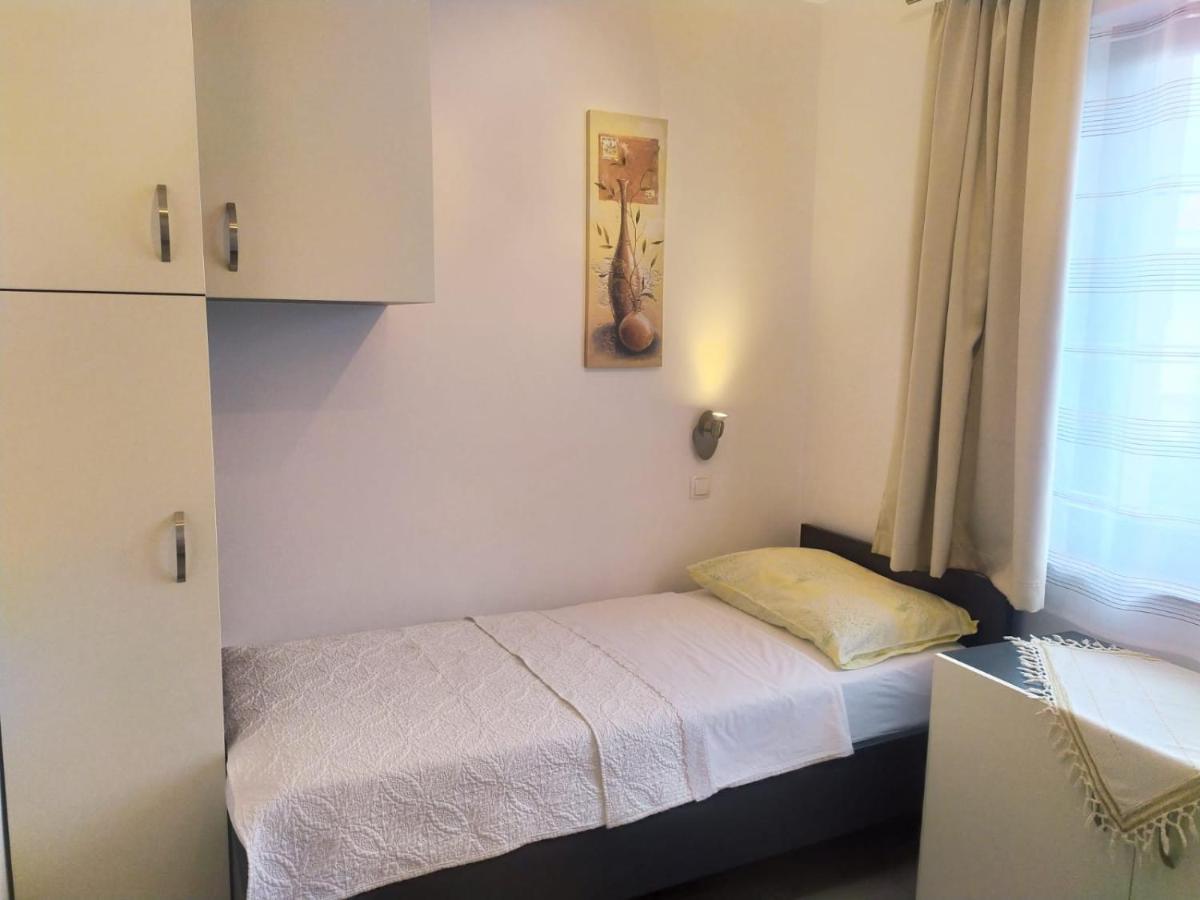 Rimbaldo Apartments Krk Town Eksteriør bilde