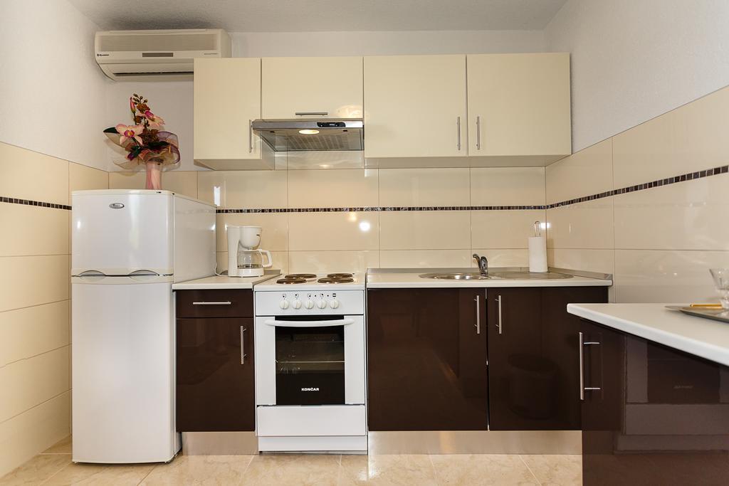 Rimbaldo Apartments Krk Town Eksteriør bilde