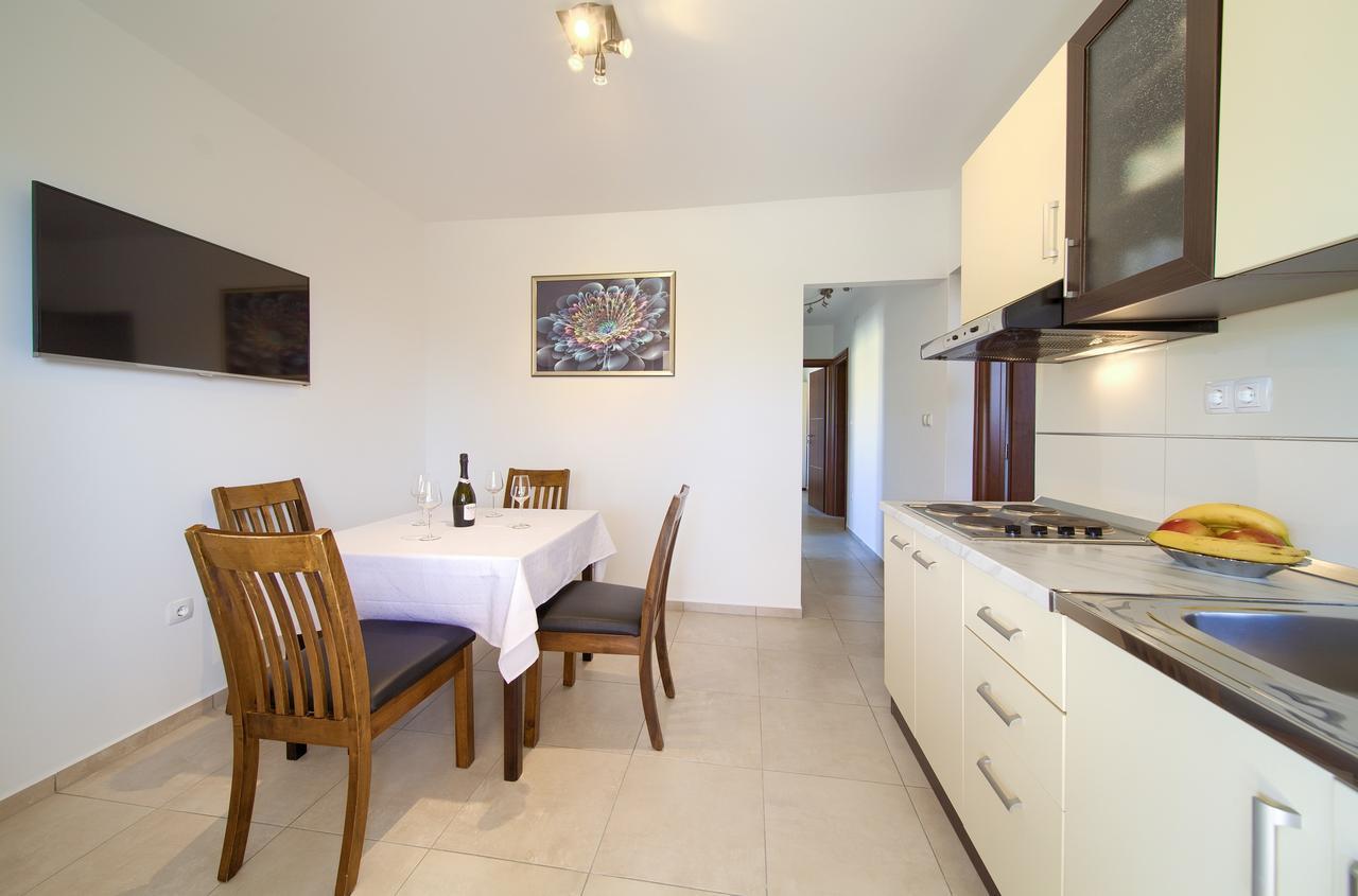 Rimbaldo Apartments Krk Town Eksteriør bilde