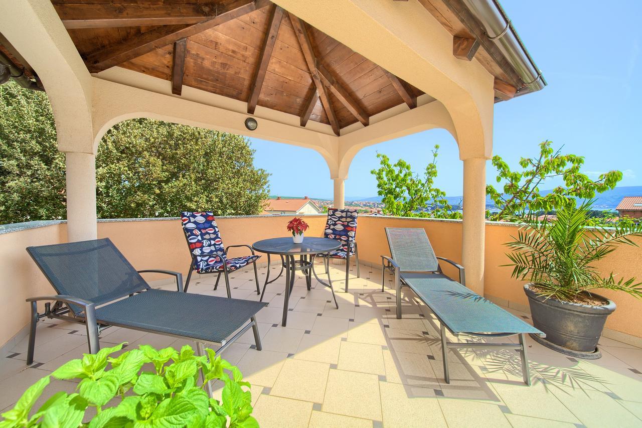 Rimbaldo Apartments Krk Town Eksteriør bilde